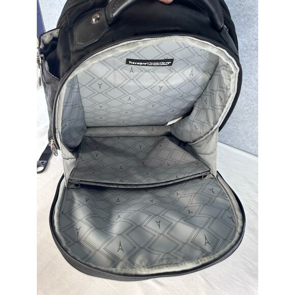 Travelpro Crew 9 Business Laptop Tablet Backpack 4 Compartment w/ Pockets 17.5” - Picture 13 of 16
